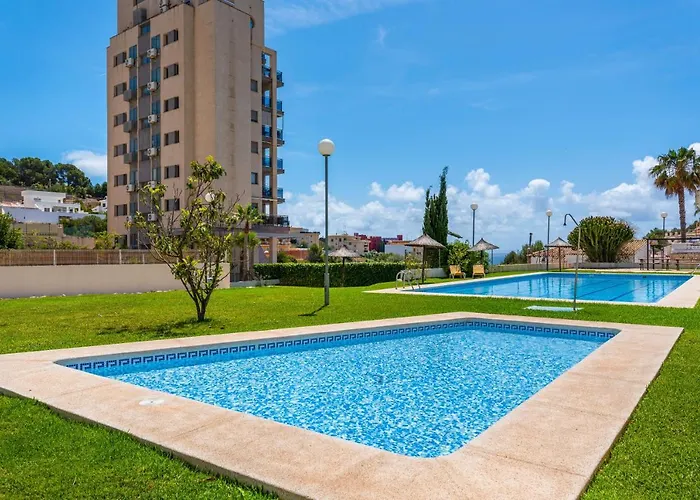 Happy - Plusholidays Calpe