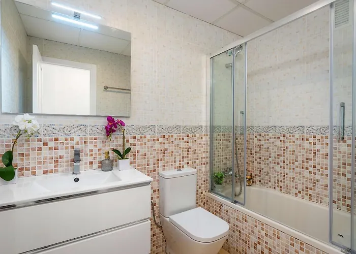 Happy - Plusholidays Calpe